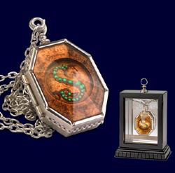 Replica 1/1 The Horcrux Locket