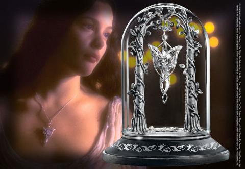 Display for Arwen's Evenstar