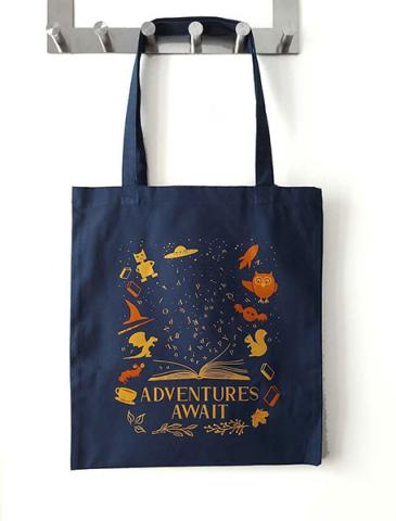 Adventures Await Tote Bag - Tjockt tyg