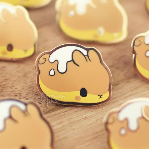 Enamel Pin: Cinnamon Bun