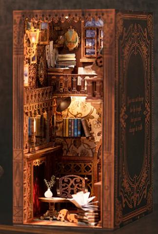 Eternal Bookstore (Book Nook)