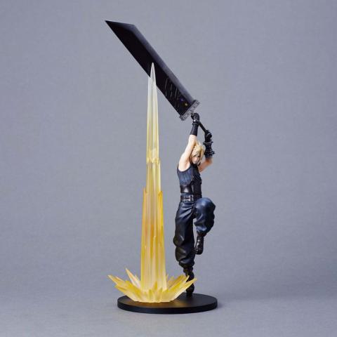 Cloud Strife PVC Figure 30 cm