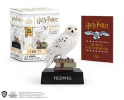 Hedwig Owl Figurine (Miniature Gift Kit)