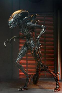 Alien: Romulus - Scorched Xenomorph Action Figure 18 cm